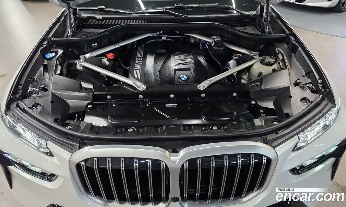 BMW X7 2025 3.0 автомат (гидро), фото 6