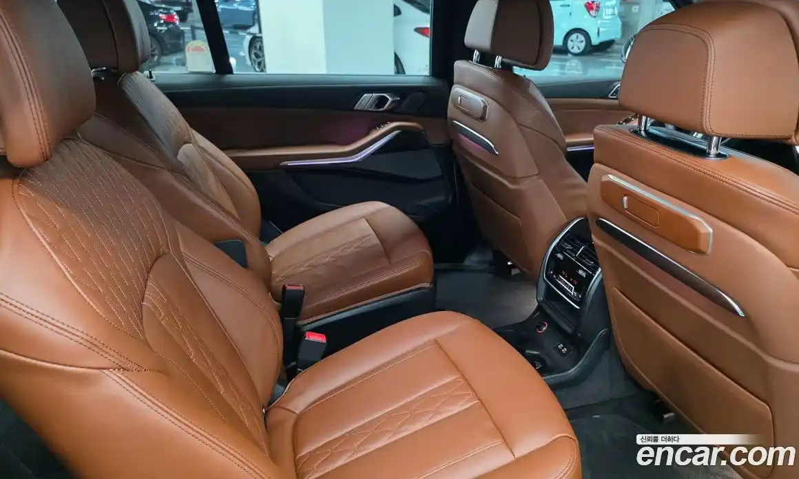 BMW X7 2025 3.0 автомат (гидро), фото 10