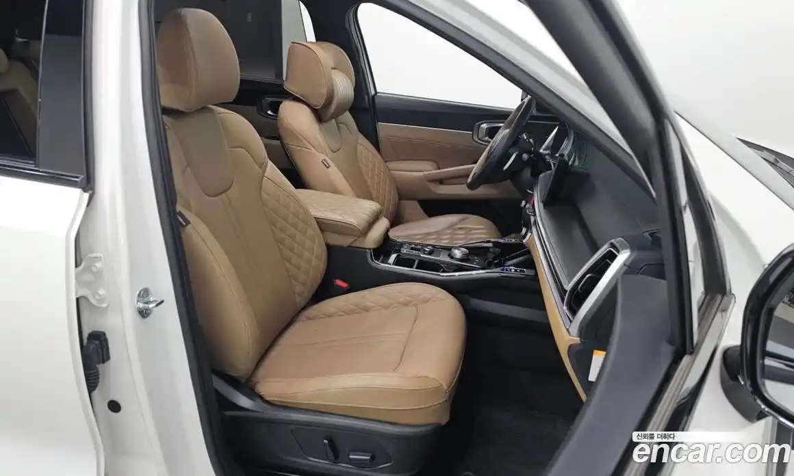 Kia Sorento 2023 1.6 автомат (гидро), фото 11