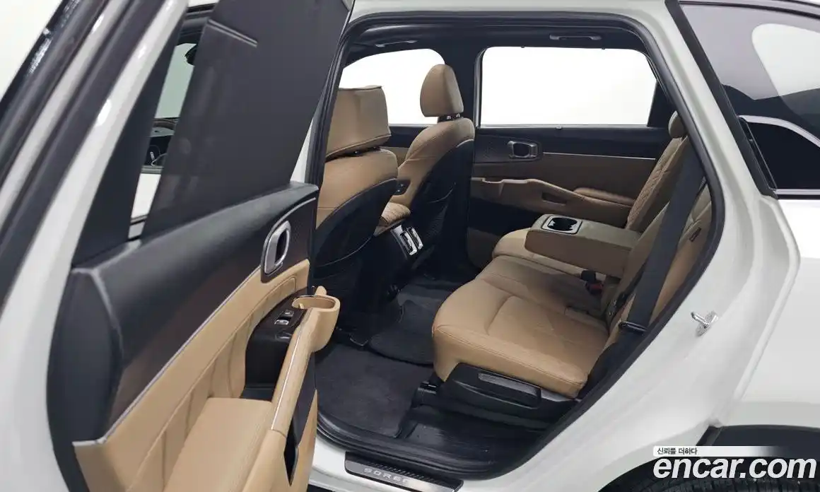 Kia Sorento 2023 1.6 автомат (гидро), фото 13