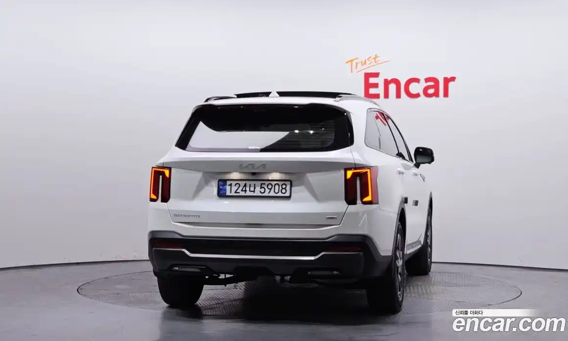 Kia Sorento 2023 1.6 автомат (гидро), фото 4