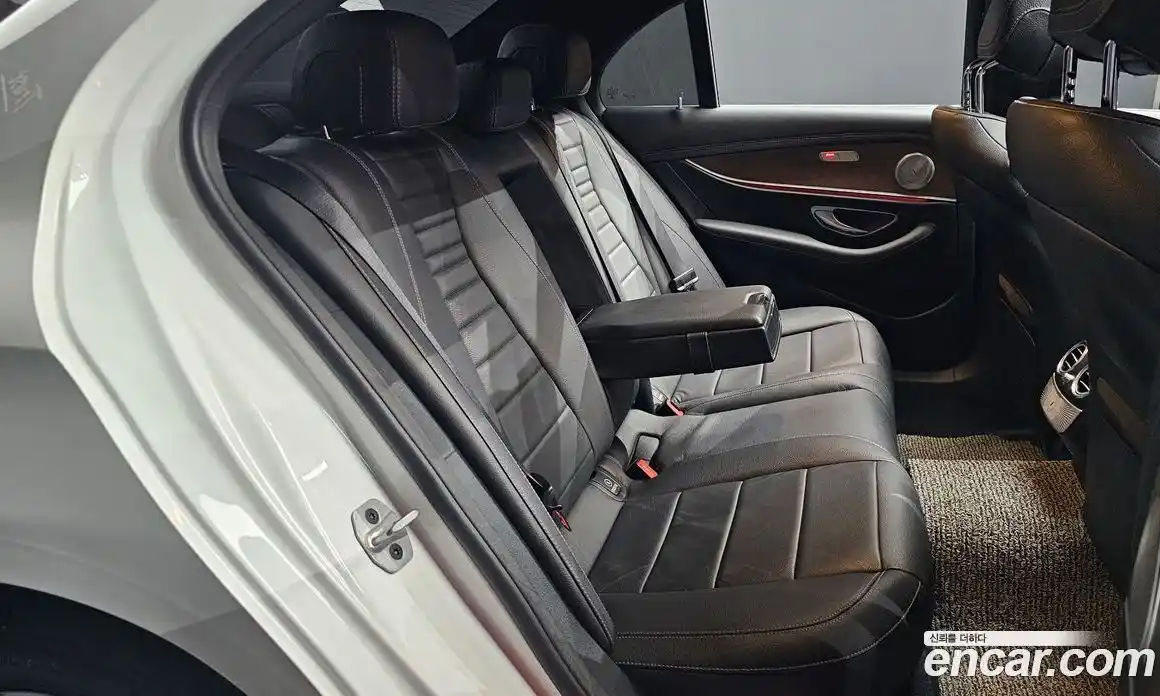 Mercedes-Benz E-Class 2020 2.0 автомат (гидро), фото 12