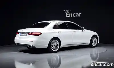 Mercedes-Benz E-Class 2020 2.0 автомат (гидро), миниатюра 2