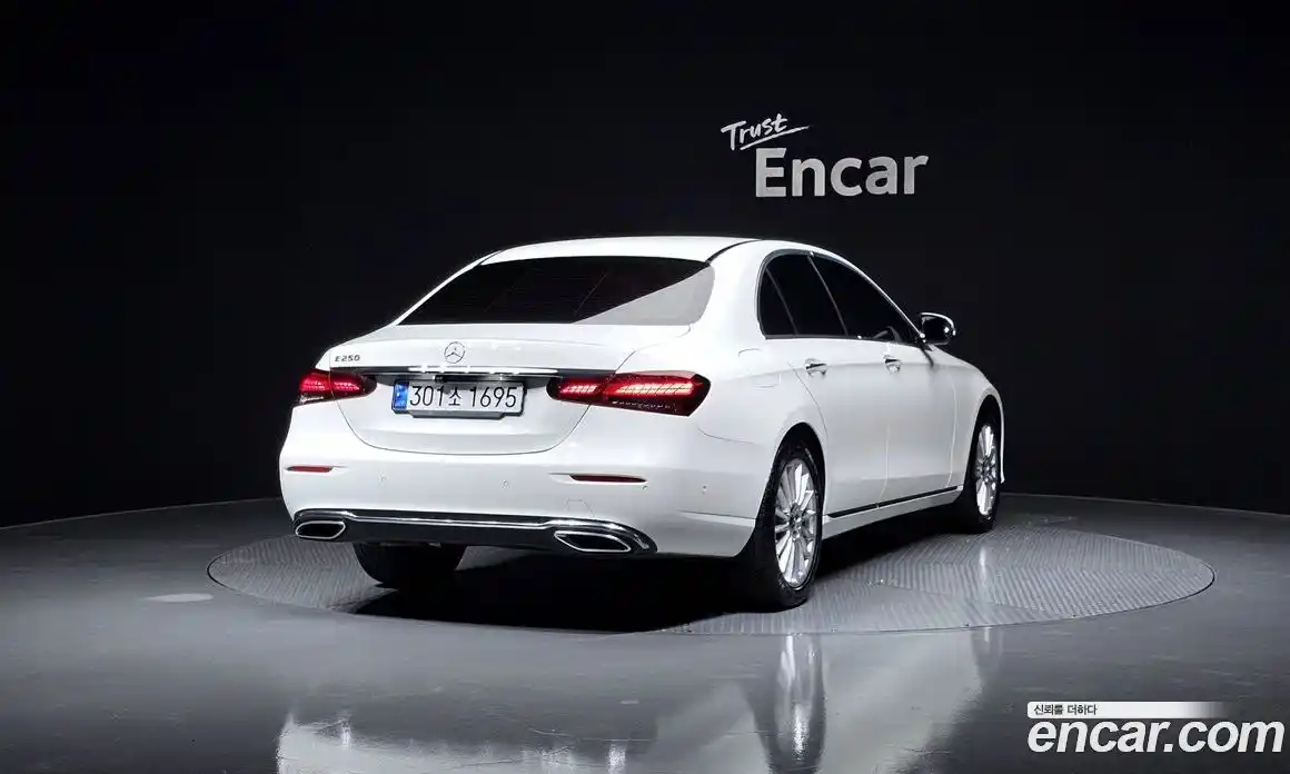 Mercedes-Benz E-Class 2020 2.0 автомат (гидро), фото 4