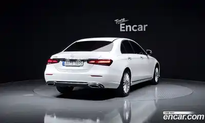 Mercedes-Benz E-Class 2020 2.0 автомат (гидро), миниатюра 4