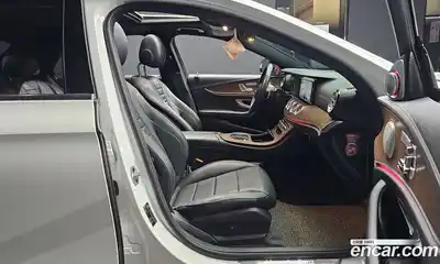 Mercedes-Benz E-Class 2020 2.0 автомат (гидро), миниатюра 10