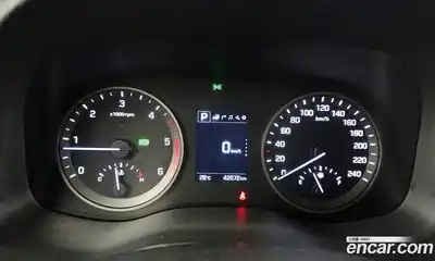 Hyundai Tucson 2015 1.7 автомат (гидро), миниатюра 11
