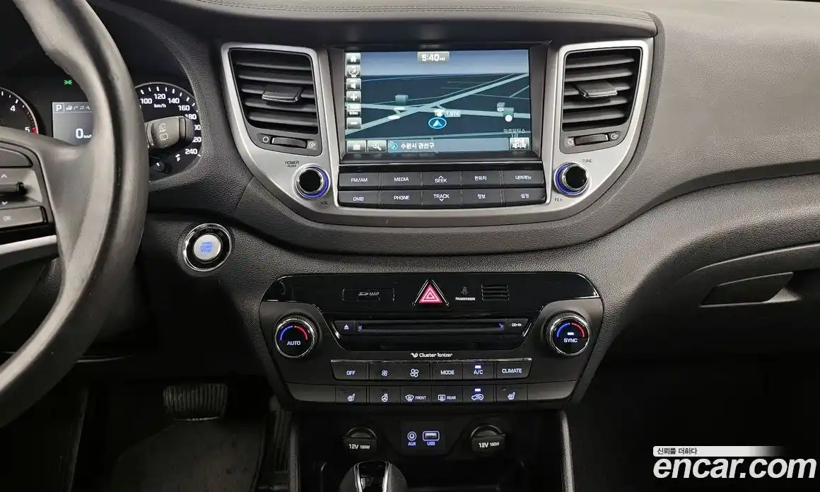 Hyundai Tucson 2015 1.7 автомат (гидро), фото 22
