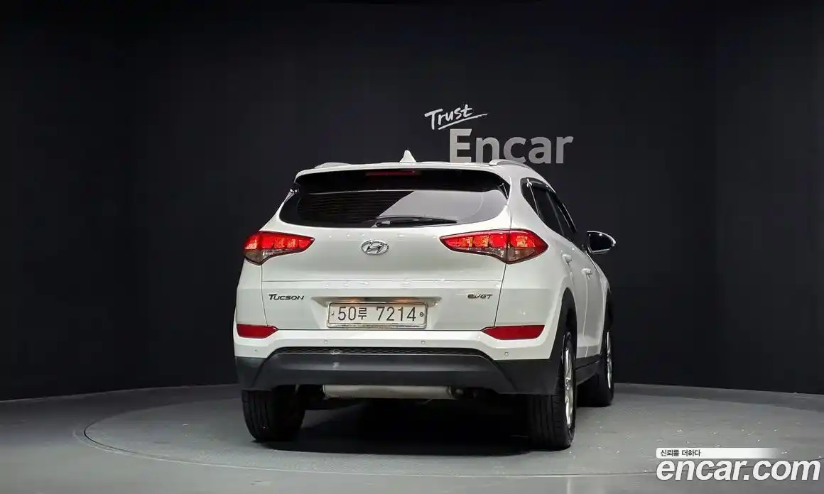 Hyundai Tucson 2015 1.7 автомат (гидро), фото 4