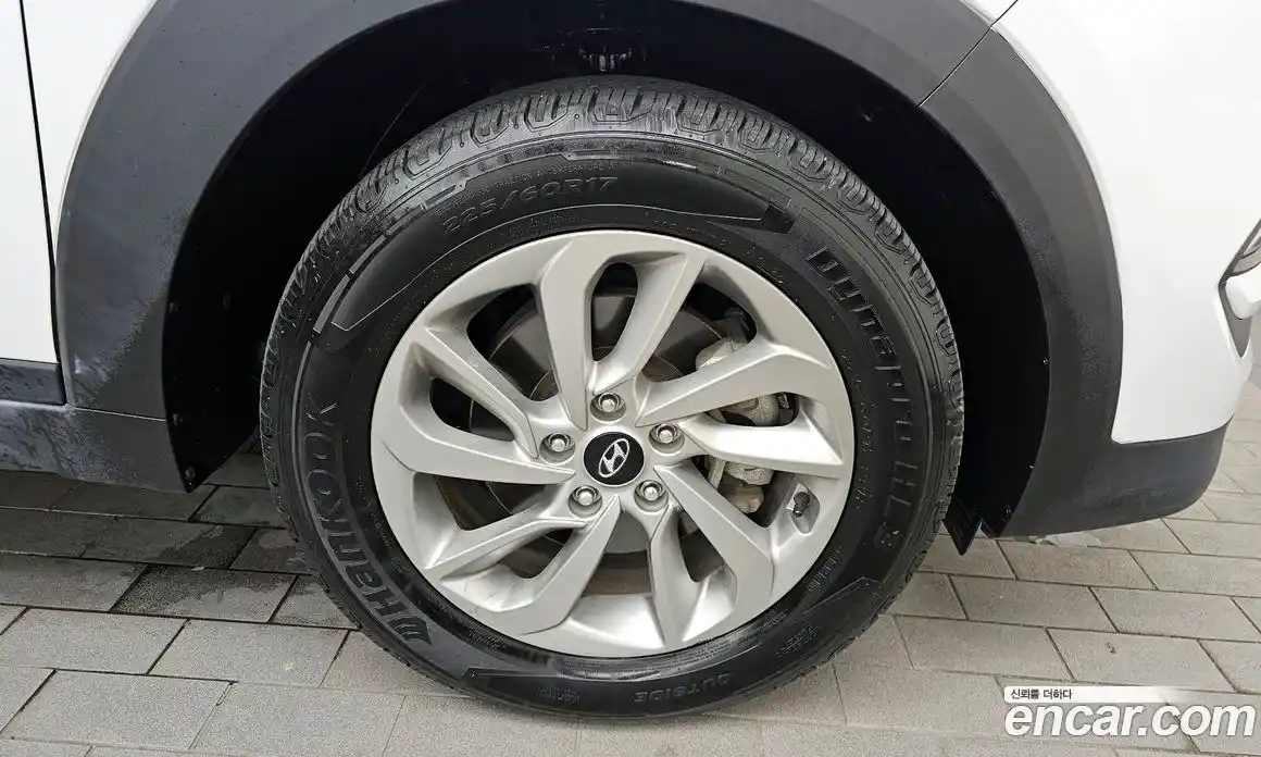 Hyundai Tucson 2015 1.7 автомат (гидро), фото 7