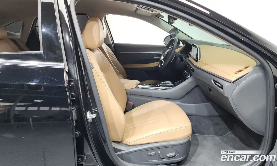 Hyundai Sonata 2020 1.6 автомат (гидро), фото 16
