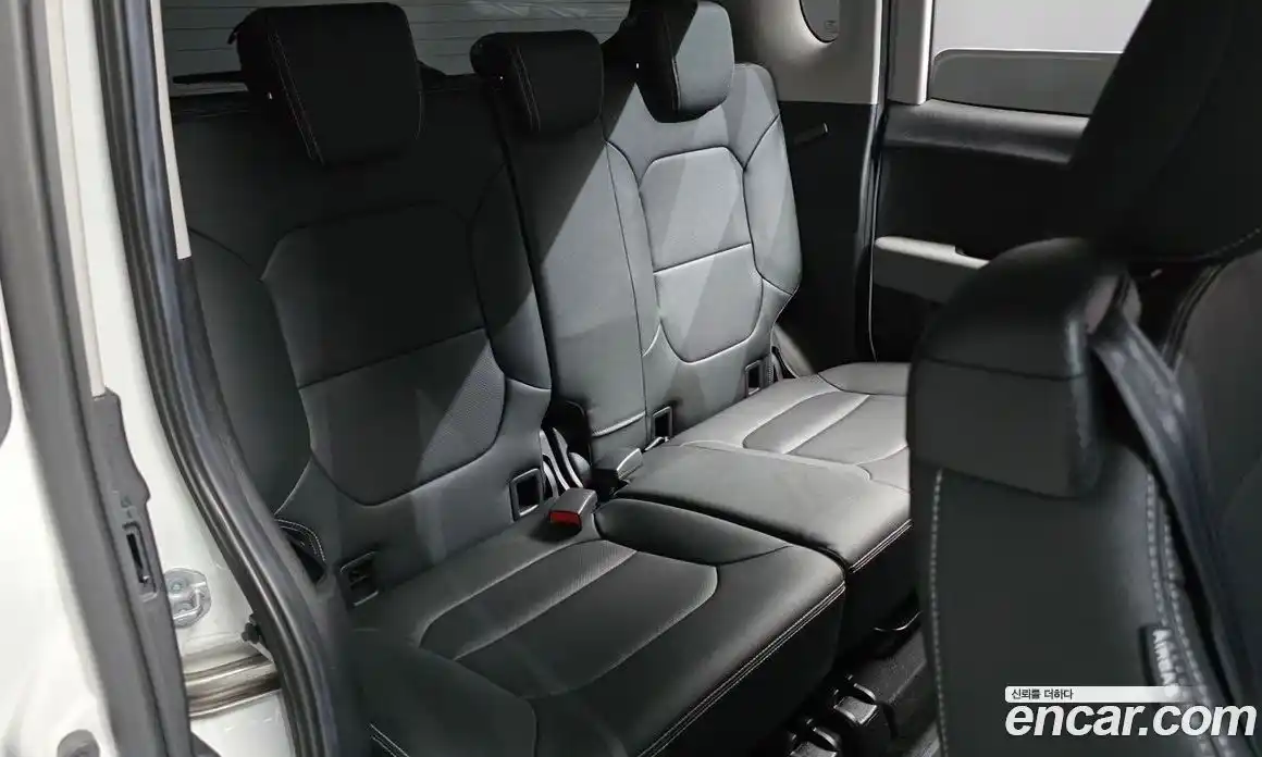 Kia Ray 2023 1.0 автомат (гидро), фото 17