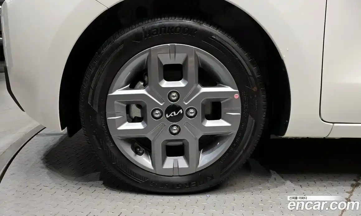 Kia Ray 2023 1.0 автомат (гидро), фото 5
