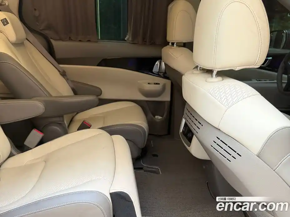 Kia Carnival 2025 1.6 автомат (гидро), фото 9