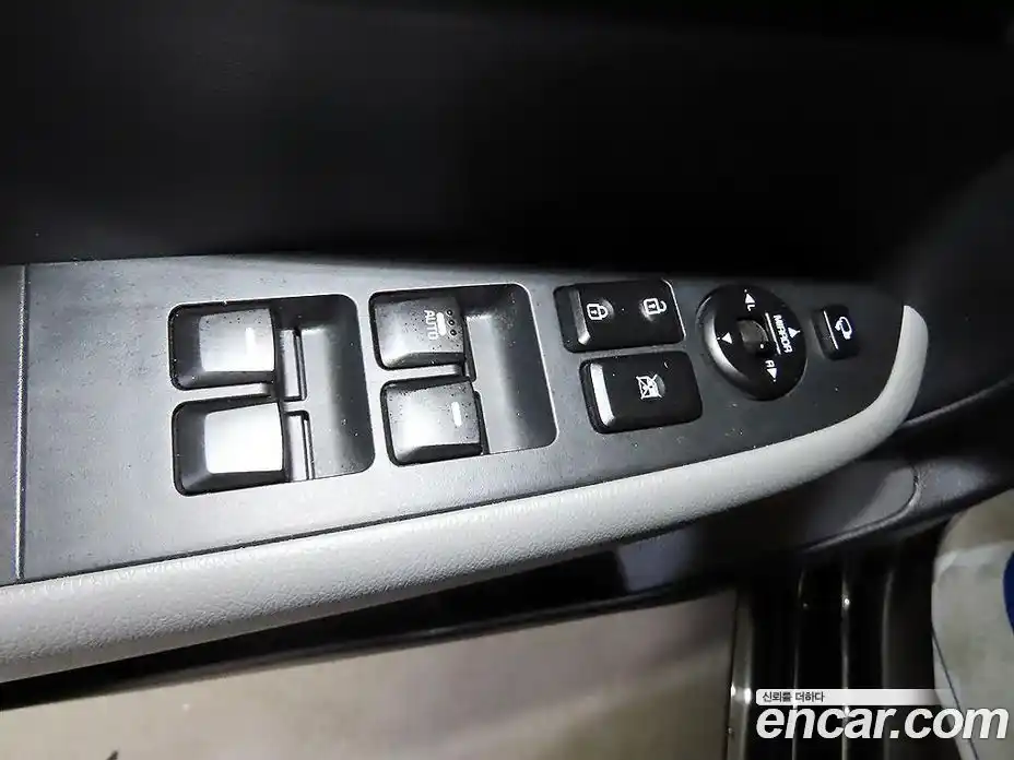 Kia Ray 2022 1.0 автомат (гидро), фото 12