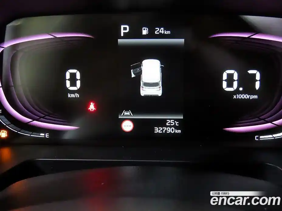 Kia Ray 2022 1.0 автомат (гидро), фото 9