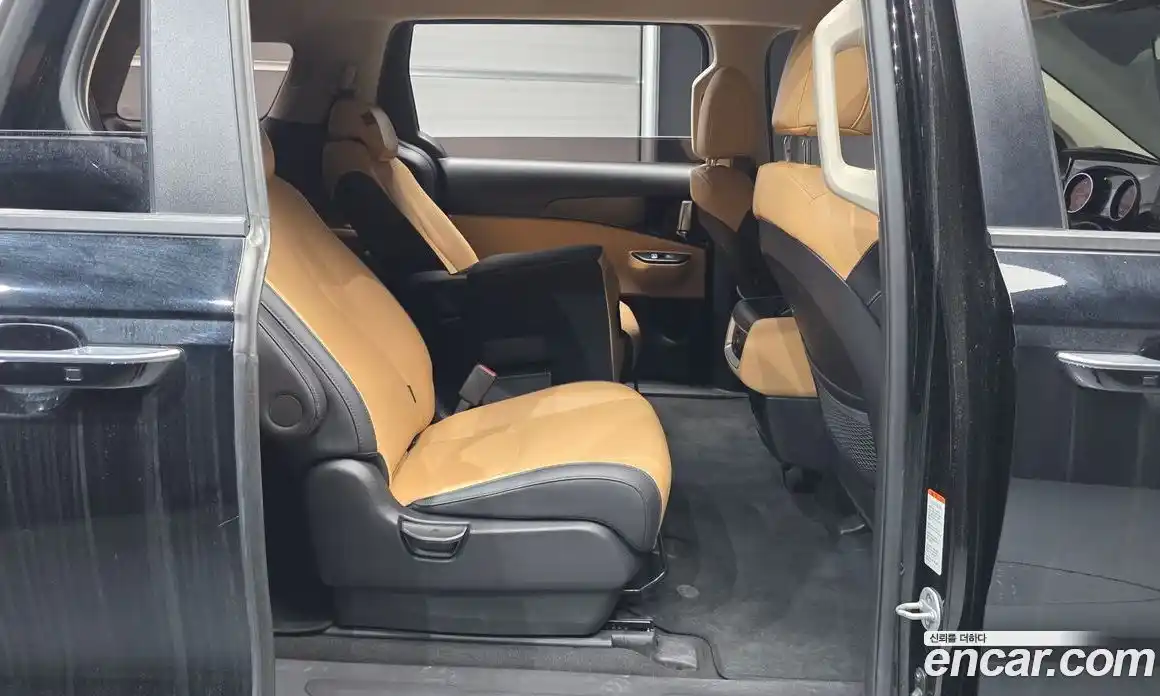 Kia Carnival 2022 2.2 автомат (гидро), фото 17