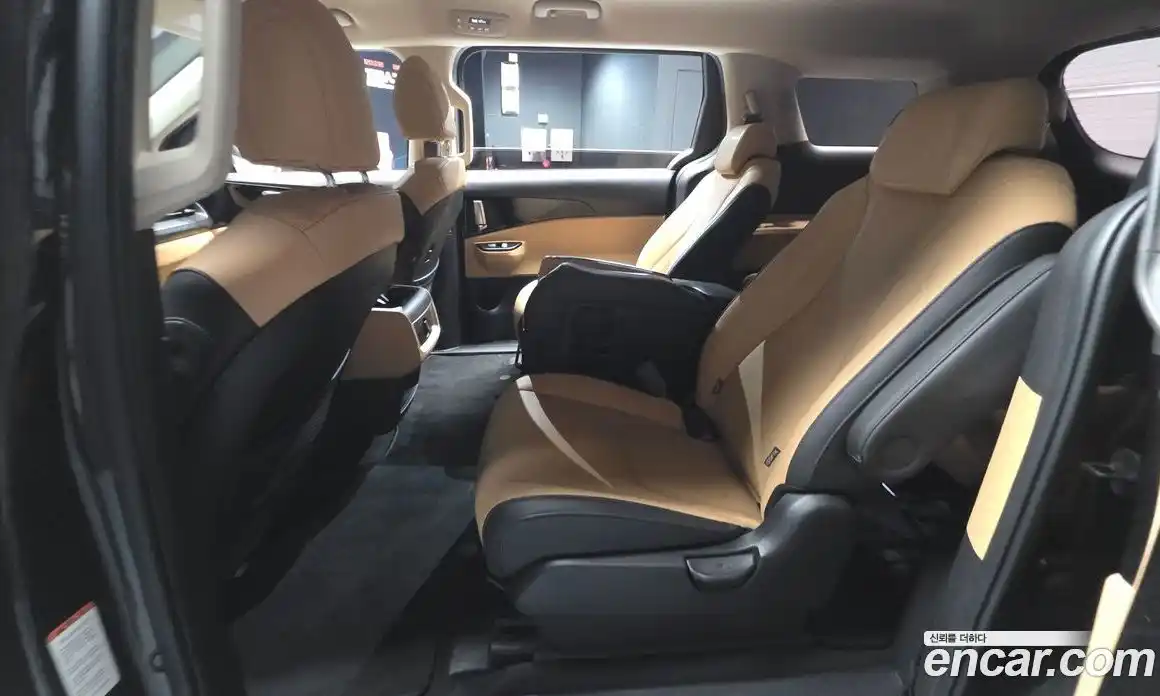 Kia Carnival 2022 2.2 автомат (гидро), фото 18