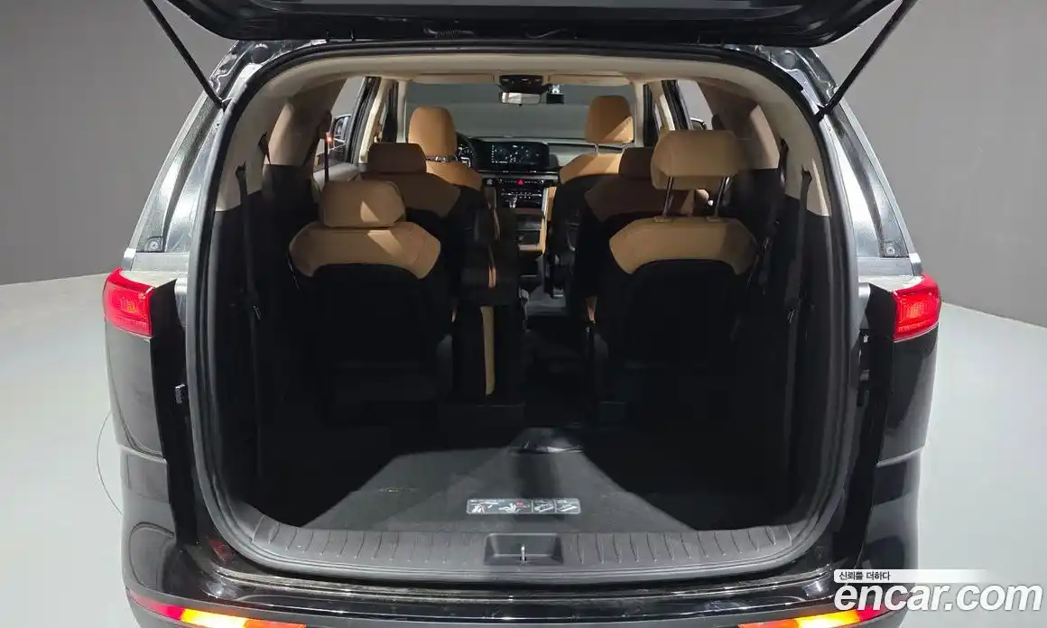 Kia Carnival 2022 2.2 автомат (гидро), фото 22