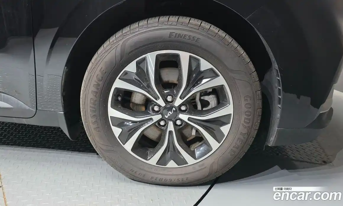 Kia Carnival 2022 2.2 автомат (гидро), фото 7