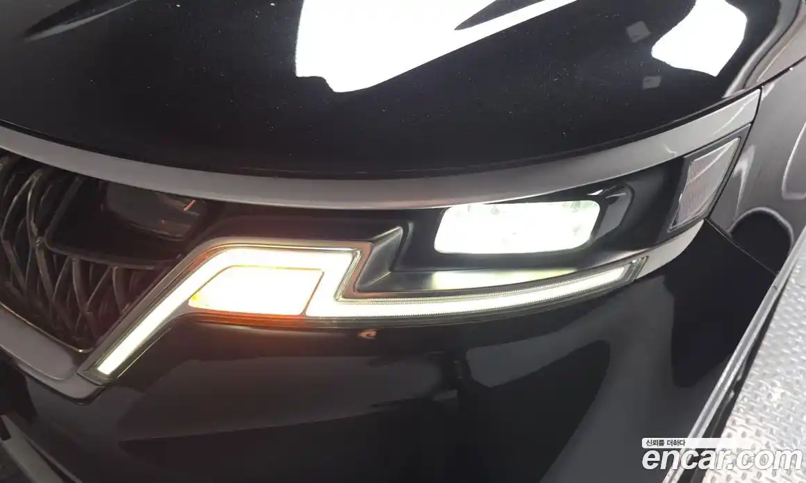 Kia Carnival 2022 2.2 автомат (гидро), фото 8