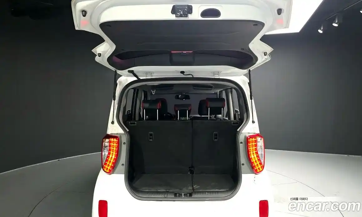 Kia Ray 2017 1.0 автомат (гидро), фото 20