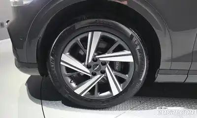 Genesis GV70 2024 2.5 автомат (гидро), миниатюра 5