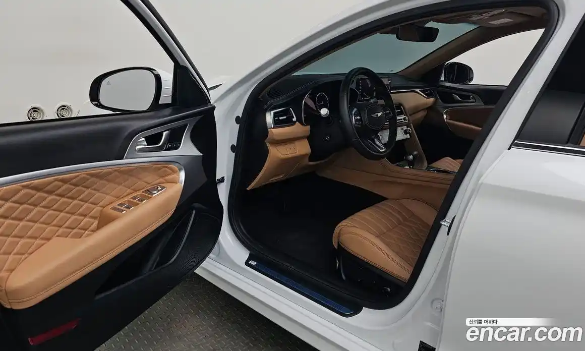 Genesis G70 2023 2.5 автомат (гидро), фото 12