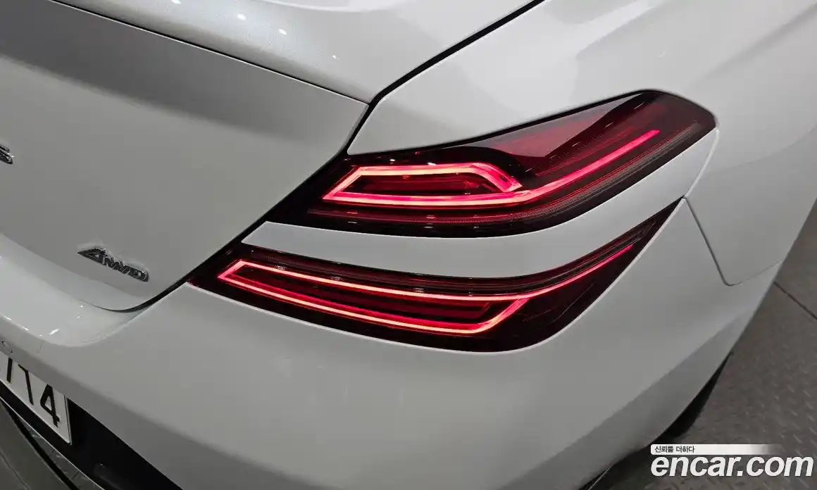 Genesis G70 2023 2.5 автомат (гидро), фото 8