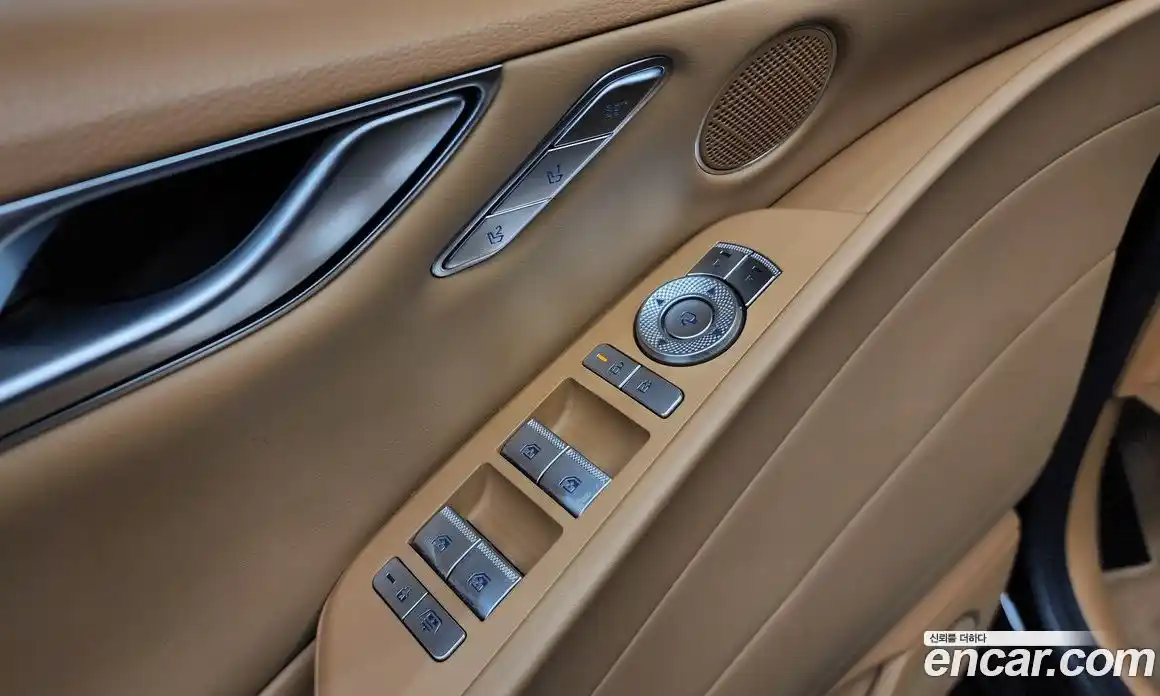 Genesis G80 2024 2.5 автомат (гидро), фото 32