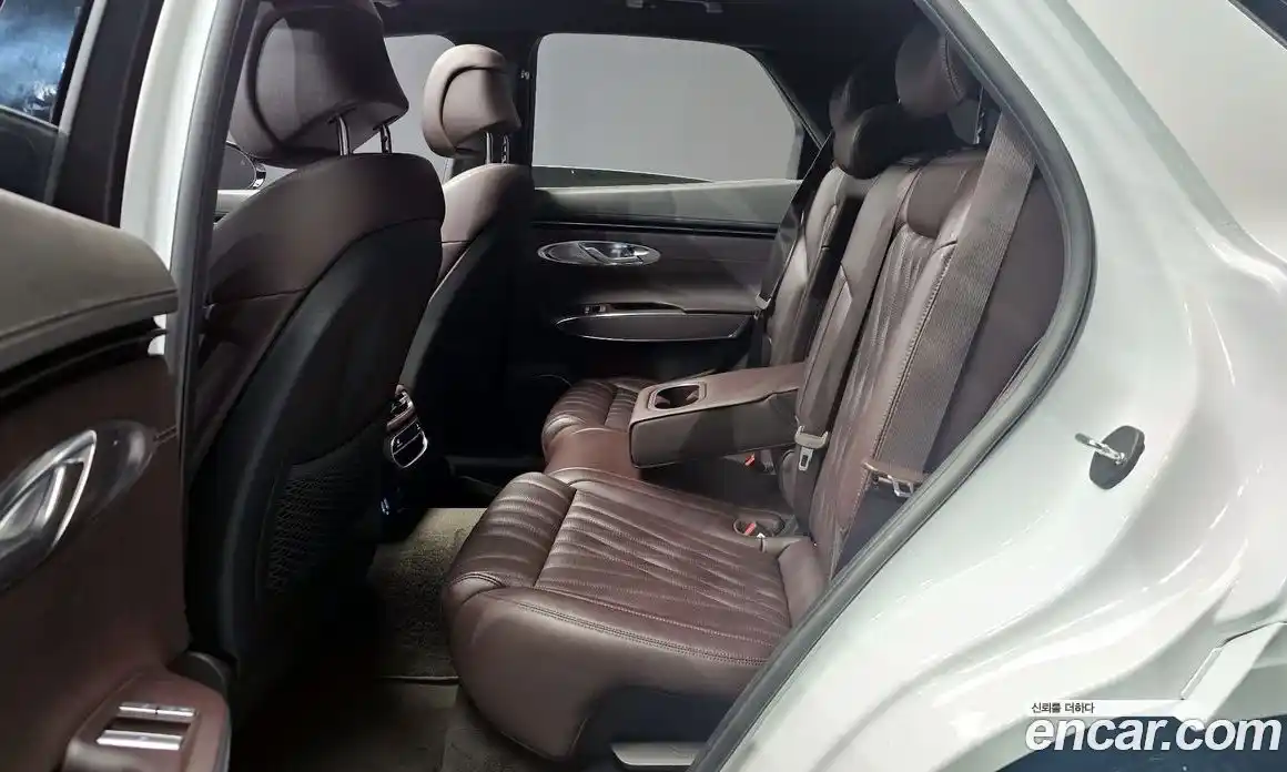 Genesis GV70 2021 2.5 автомат (гидро), фото 18