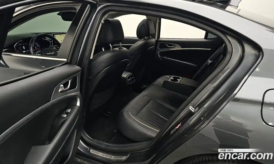 Genesis G70 2019 2.0 автомат (гидро), фото 17