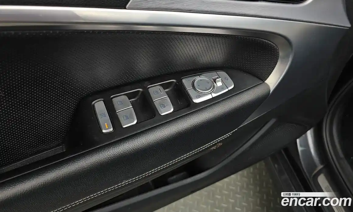 Genesis G70 2019 2.0 автомат (гидро), фото 22