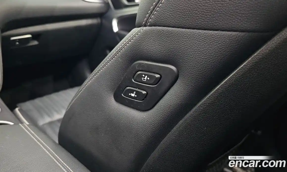 Genesis G70 2019 2.0 автомат (гидро), фото 33