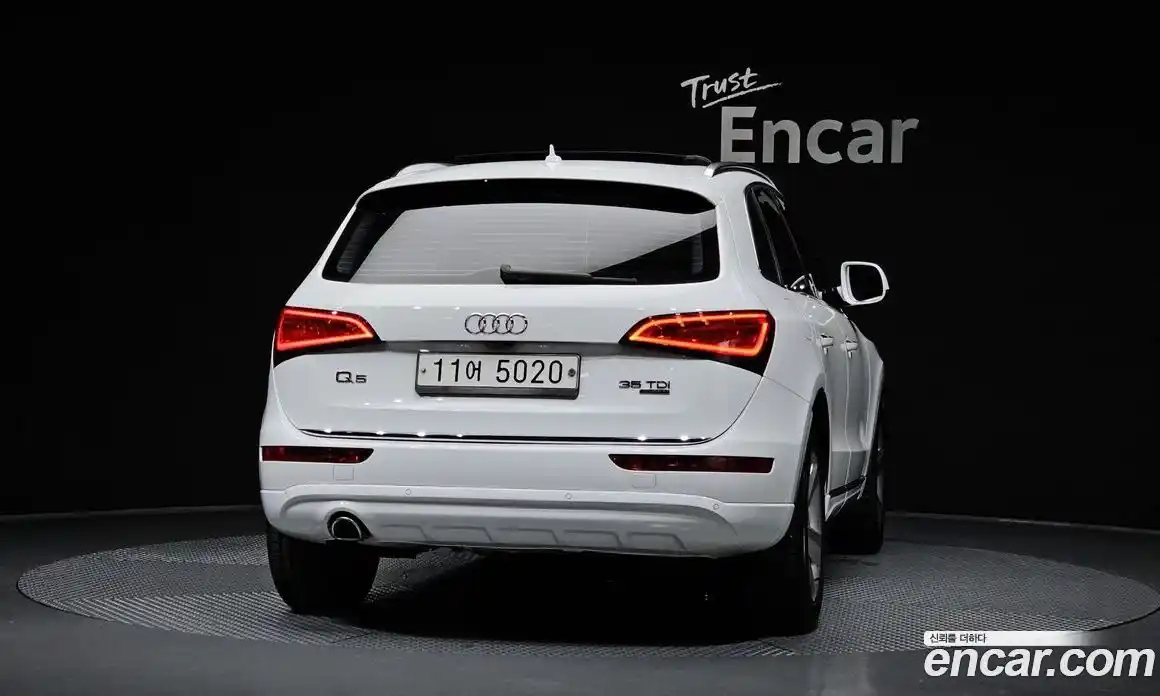 Audi Q5 2015 2.0 автомат (гидро), фото 4