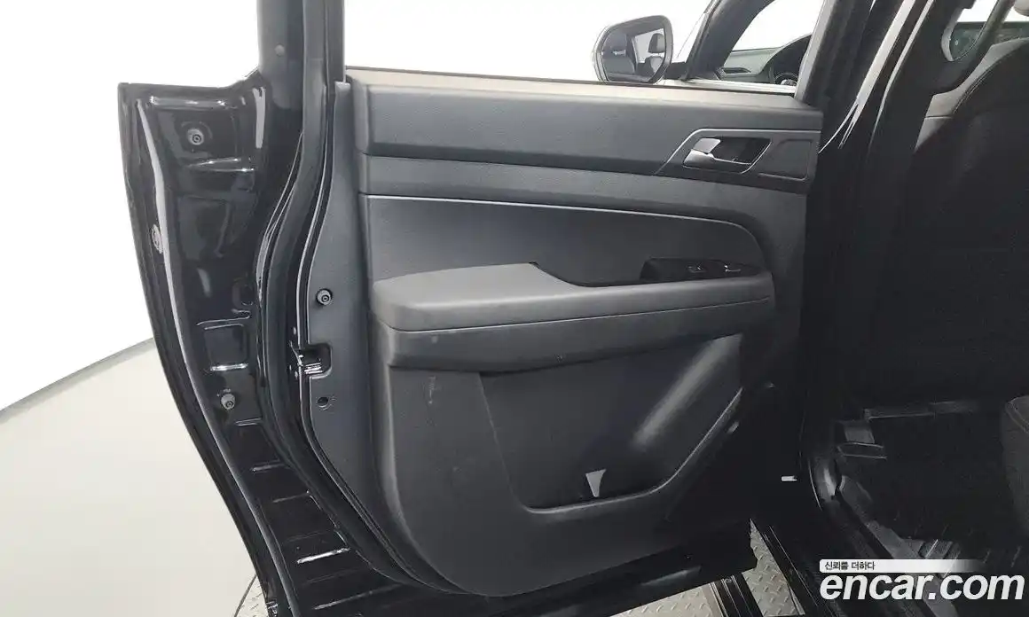 SsangYong Rexton 2023 2.2 автомат (гидро), фото 15