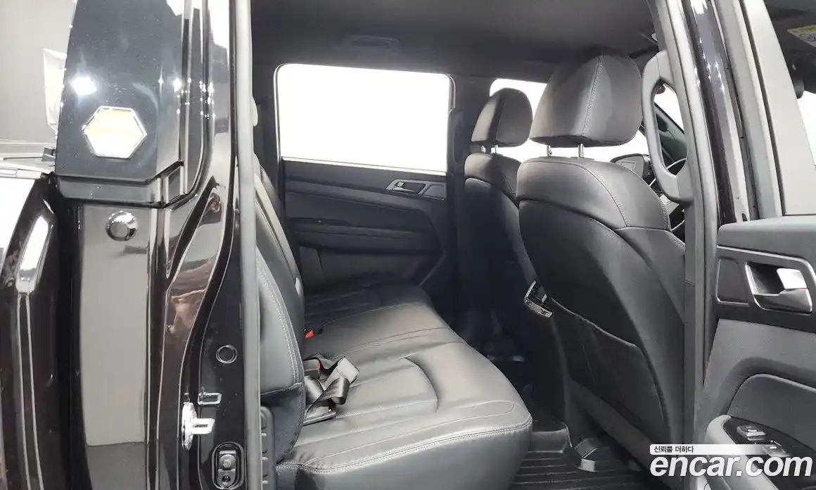 SsangYong Rexton 2023 2.2 автомат (гидро), фото 17
