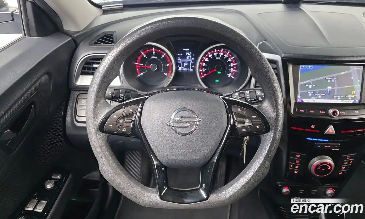 SsangYong TIBOLI 2019 1.6 автомат (гидро), фото 13