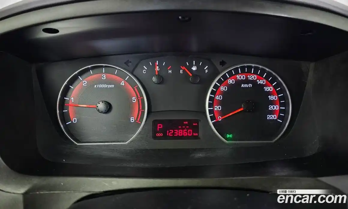 SsangYong Korando 2015 2.0 автомат (гидро), фото 11