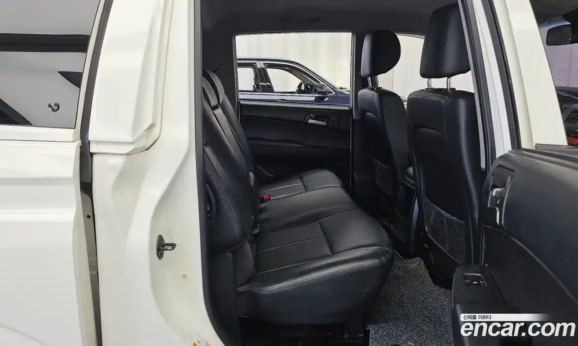 SsangYong Korando 2015 2.0 автомат (гидро), фото 18