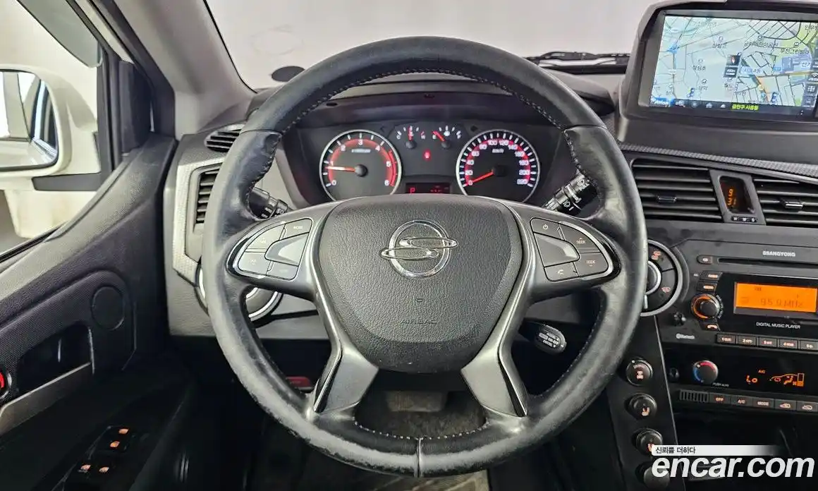 SsangYong Korando 2015 2.0 автомат (гидро), фото 19