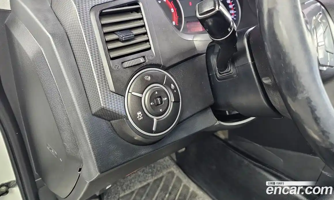 SsangYong Korando 2015 2.0 автомат (гидро), фото 22