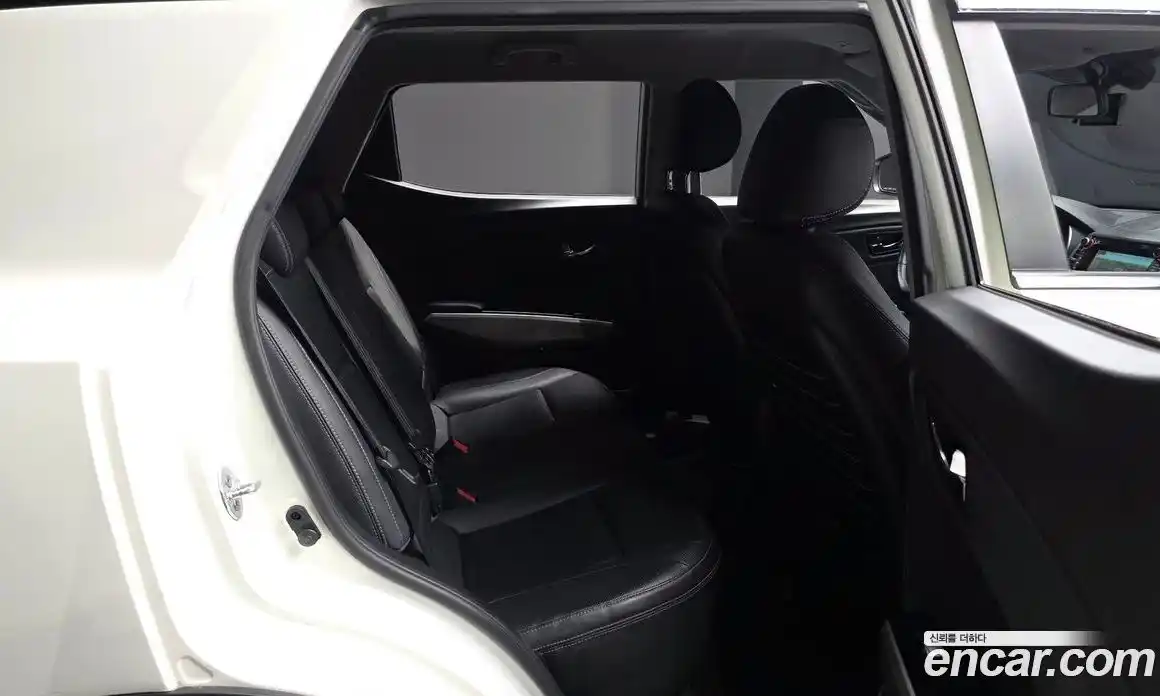 SsangYong TIBOLI 2016 1.6 автомат (гидро), фото 12