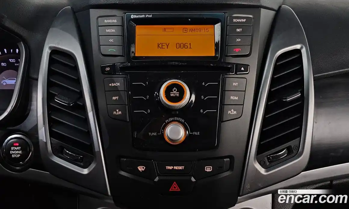 SsangYong Korando 2014 2.0 автомат (гидро), фото 16
