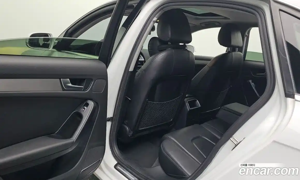 Audi A4 2013 2.0 автомат (гидро), фото 11
