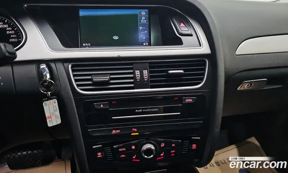 Audi A4 2013 2.0 автомат (гидро), фото 16
