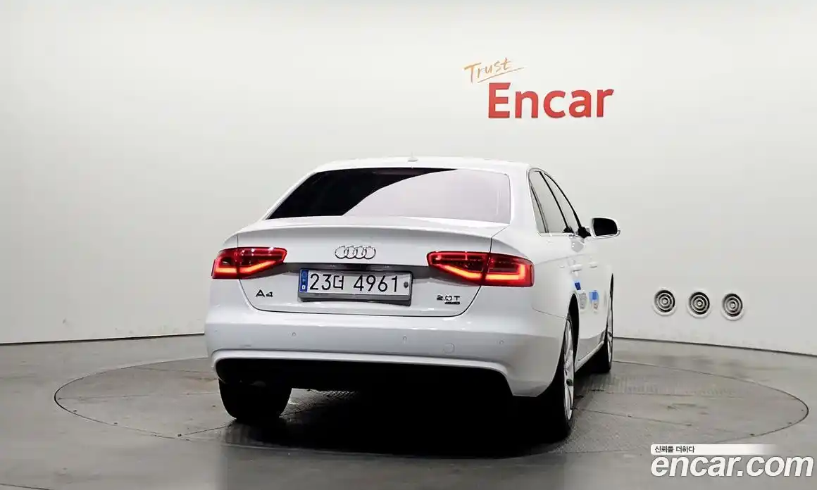 Audi A4 2013 2.0 автомат (гидро), фото 4