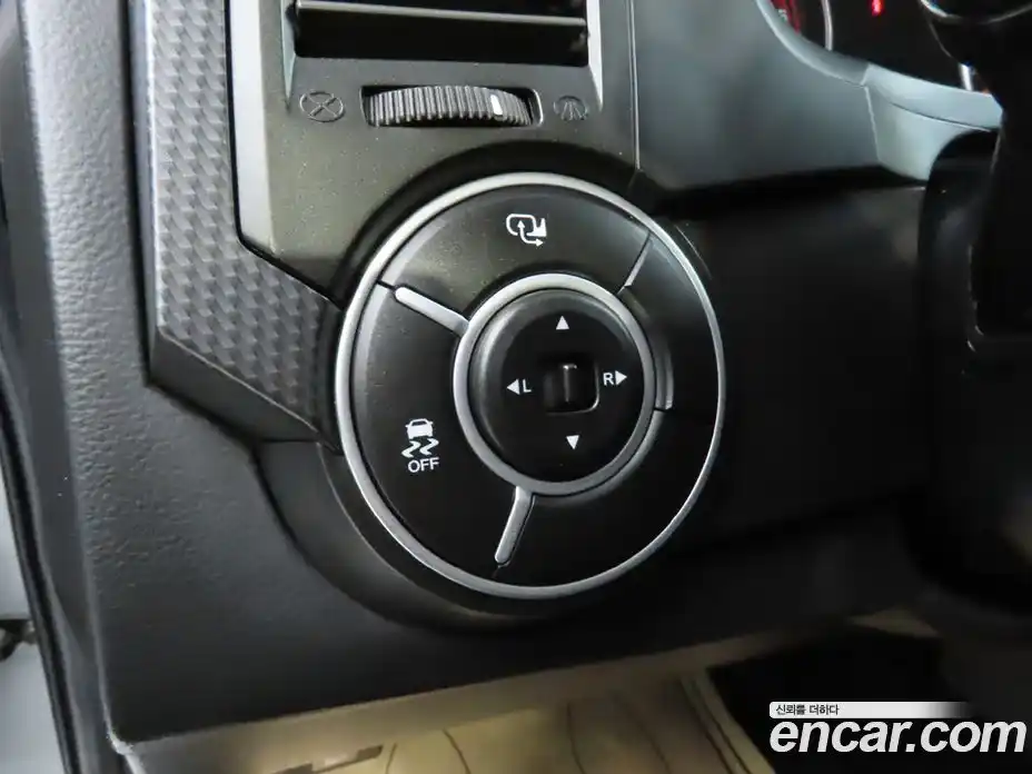 SsangYong Korando 2015 2.0 автомат (гидро), фото 15