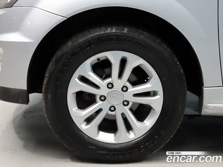 SsangYong Korando 2015 2.0 автомат (гидро), фото 5