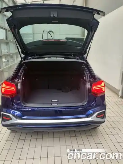 Audi Q2 2023 2.0 автомат (гидро), миниатюра 3